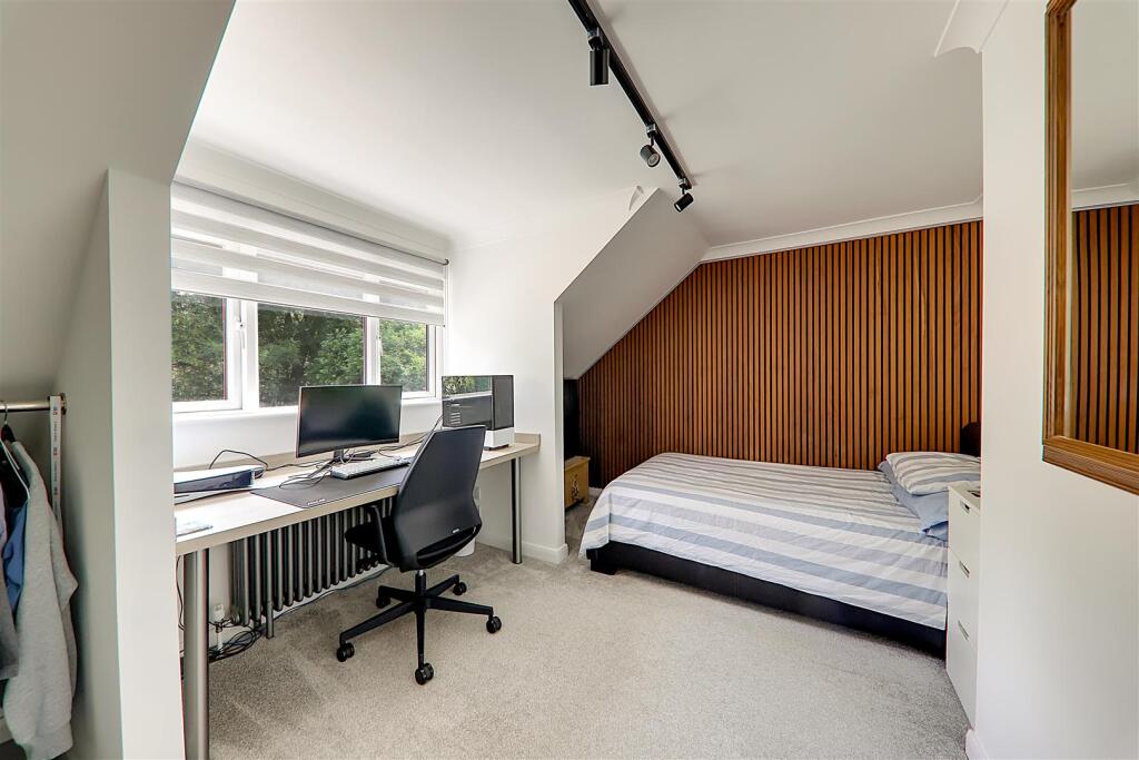 Additional image 19 of Fifth Avenue, Charmandean, Worthing