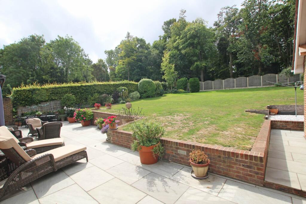 Additional image 34 of Buckhurst Close, Eastbourne, BN20 9EF