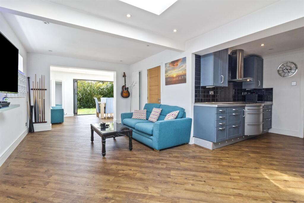 Additional image 2 of Broadview Gardens, Worthing