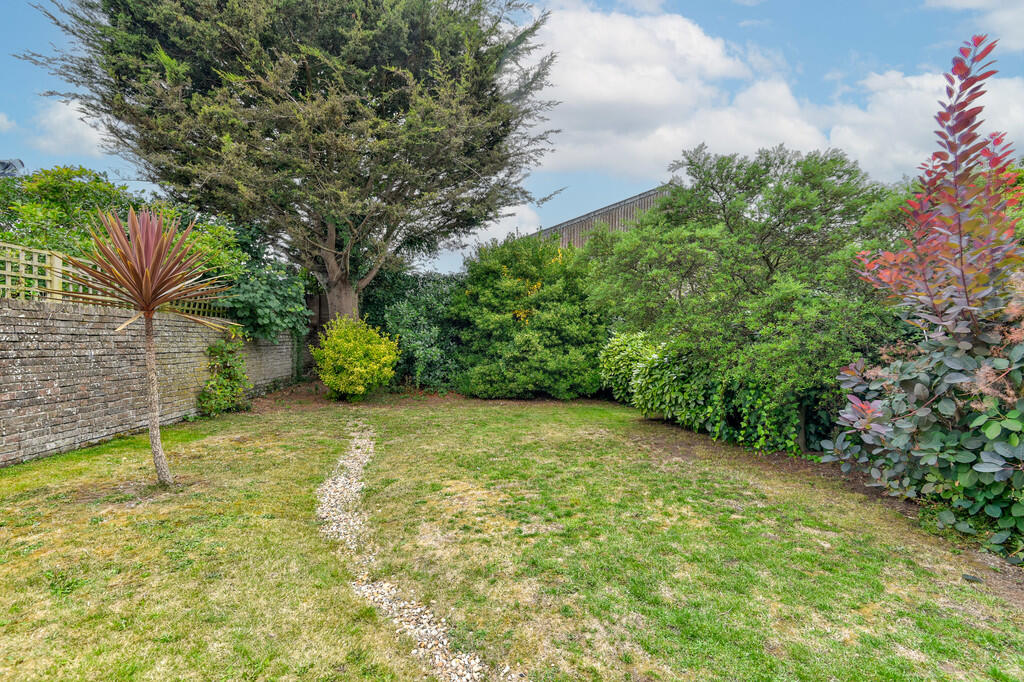 Additional image 13 of Broadwater Road