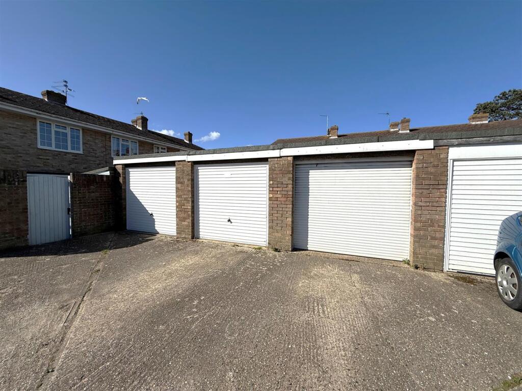 Additional image 3 of Toddington Lane, Littlehampton