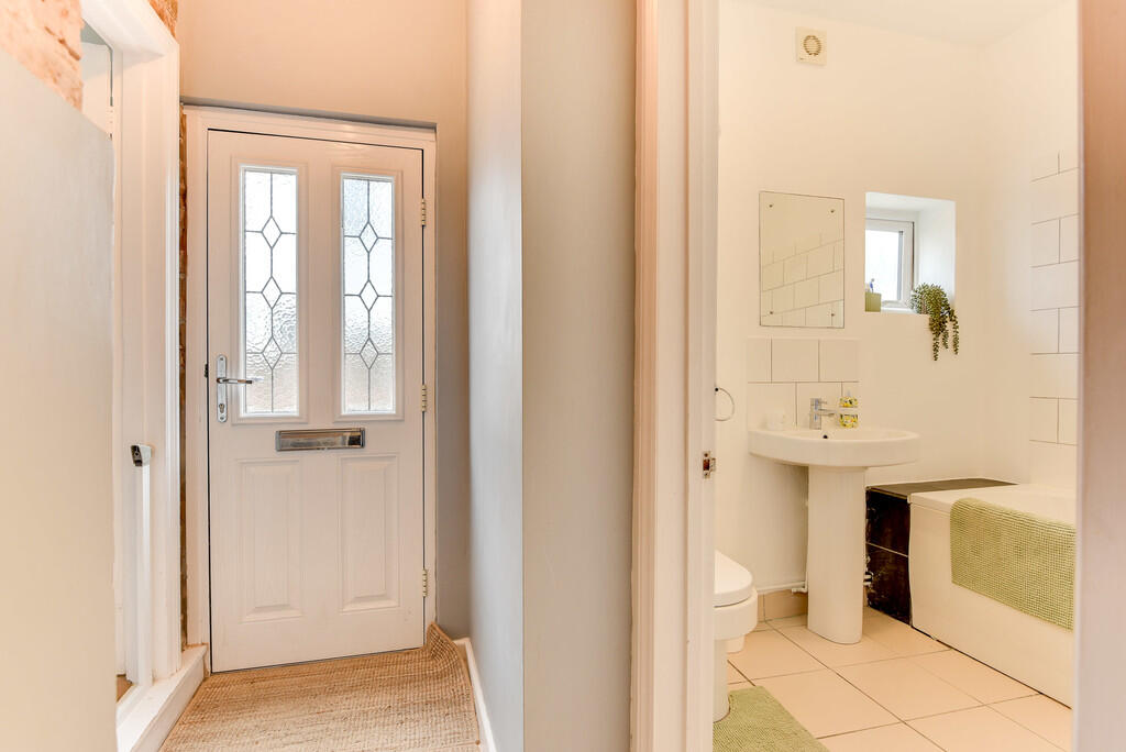 Additional image 18 of Broadwater Road