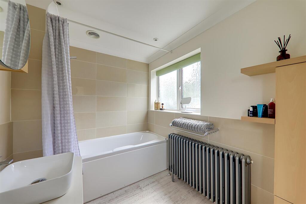 Additional image 20 of Fifth Avenue, Charmandean, Worthing