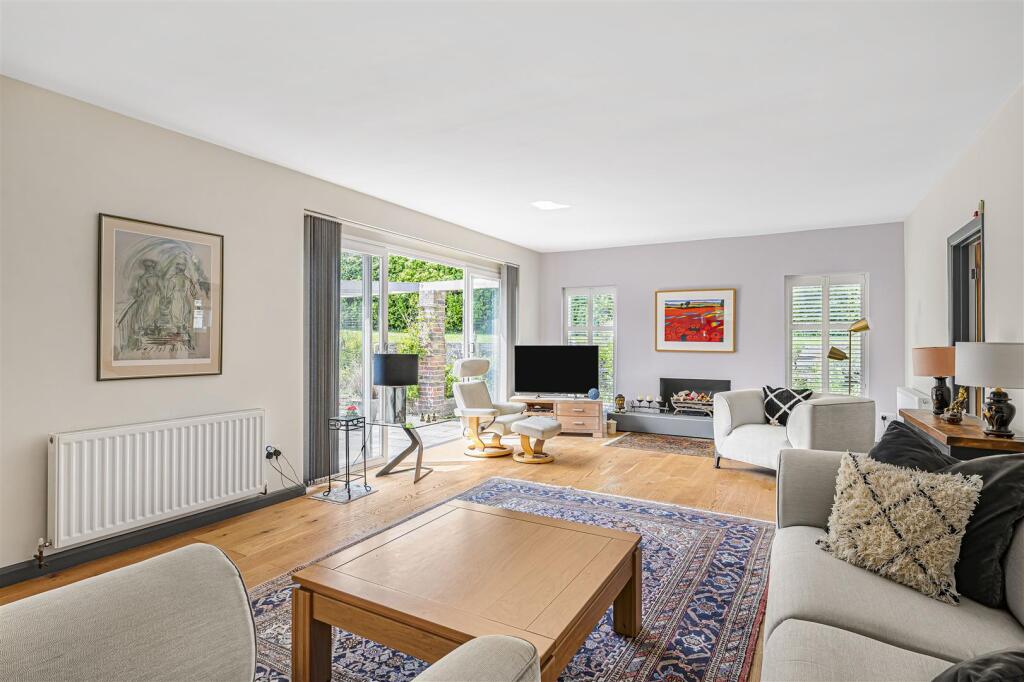 Additional image 5 of Warren Close, Eastbourne