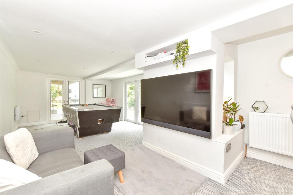 Additional image 5 of Southfields Road, Littlehampton, West Sussex