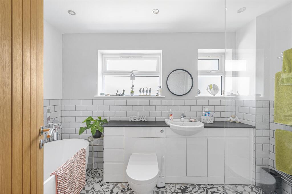 Additional image 7 of Lucinda Way, Seaford