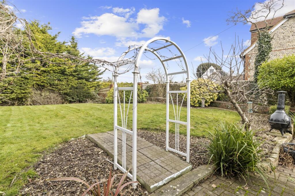 Additional image 25 of Gilberts Drive, East Dean, Eastbourne