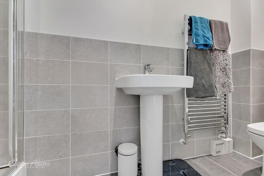 Additional image 5 of Iris Close, Worthing, BN13