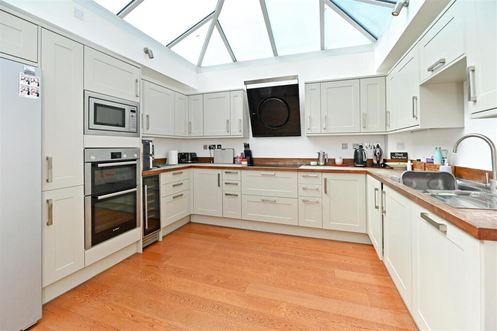 Additional image 13 of High Street, Arundel