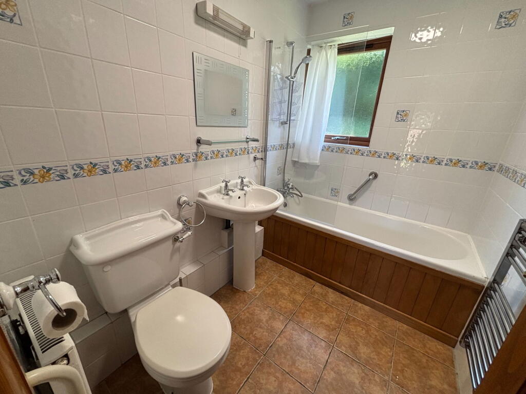 Additional image 6 of SHORT TERM LET - Glyndley Manor Cottage Estate, Stone Cross, Pevensey, BN24 5BS