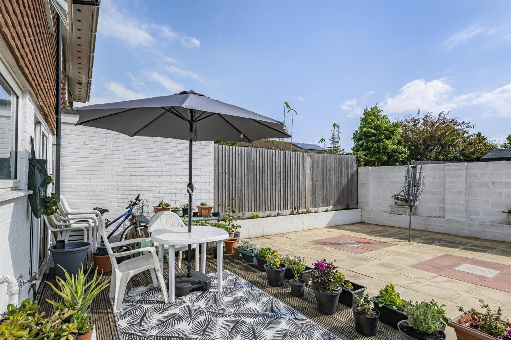 Additional image 17 of Hythe Crescent, Seaford