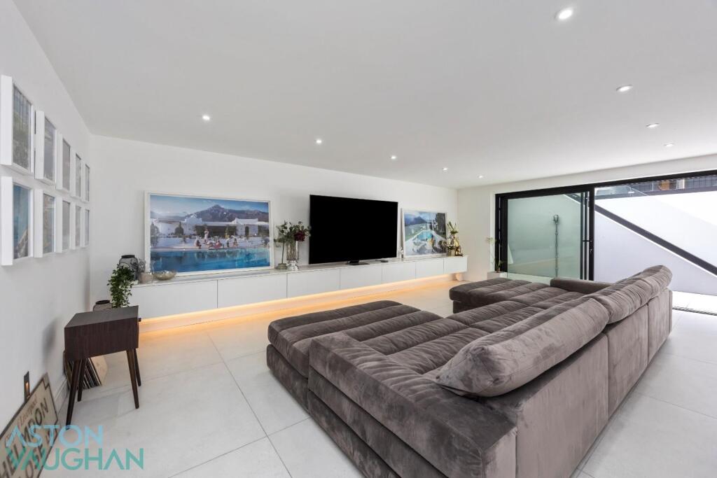 Additional image 27 of The Vale, Ovingdean