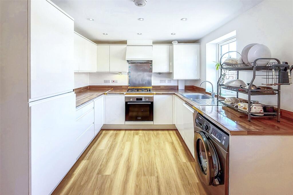 Additional image 4 of Pepper Pot Court, 25 Blackbourne Chase, Littlehampton