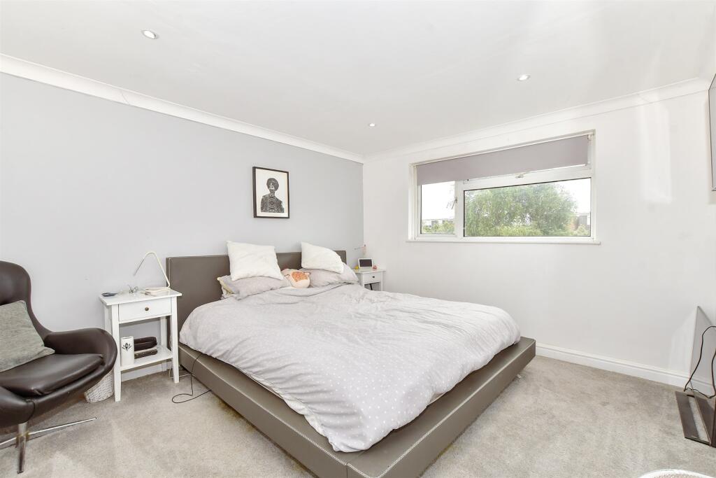 Additional image 12 of Southfields Road, Littlehampton, West Sussex