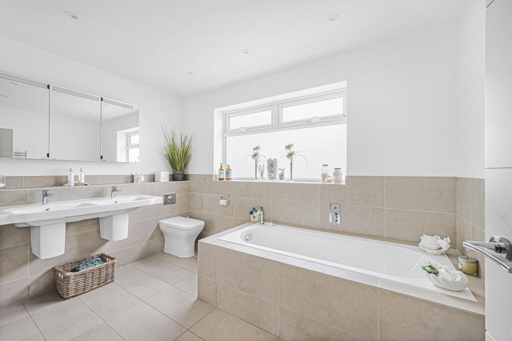 Additional image 18 of Marine Drive, Brighton, BN2