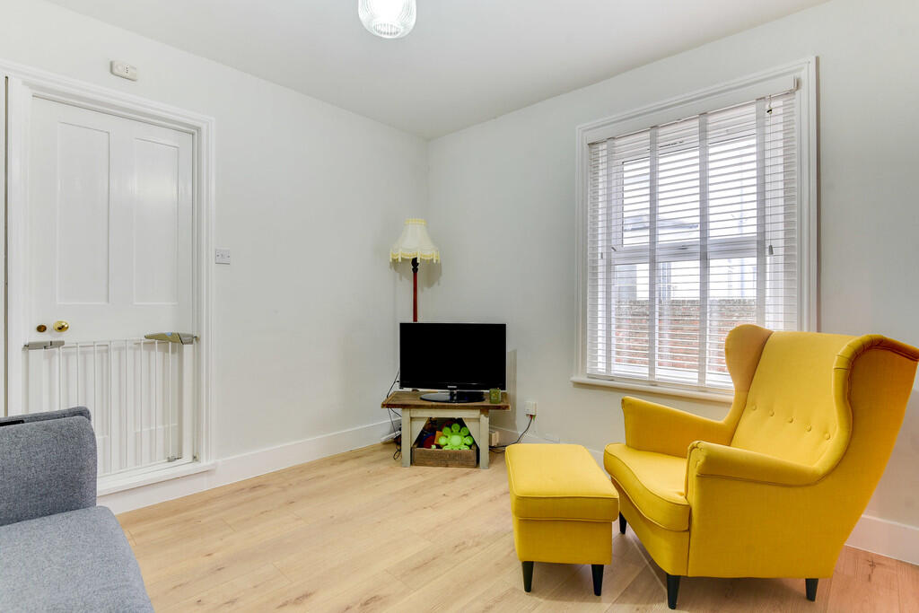 Additional image 21 of Broadwater Road