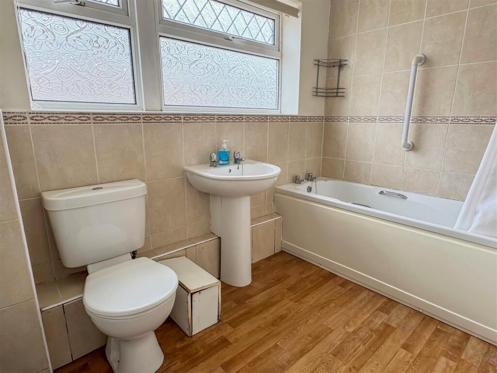 Additional image 8 of The Winter Knoll, Beaumont Park