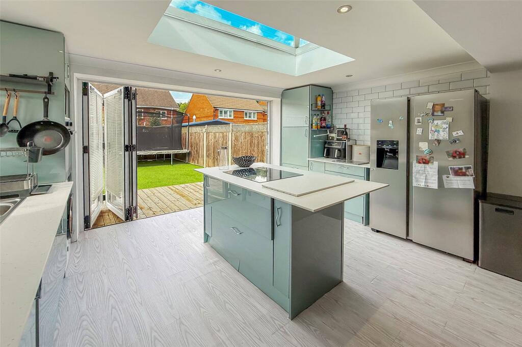 Additional image 4 of Larkspur Close, Littlehampton, West Sussex