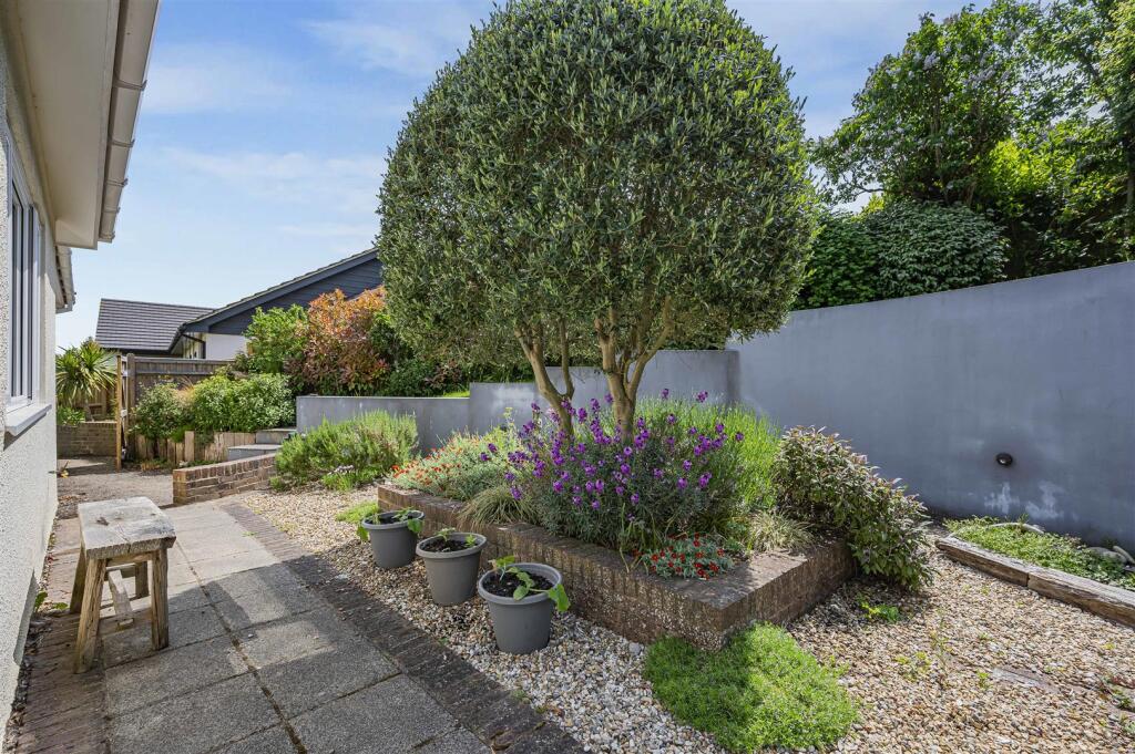 Additional image 26 of Warren Close, Eastbourne