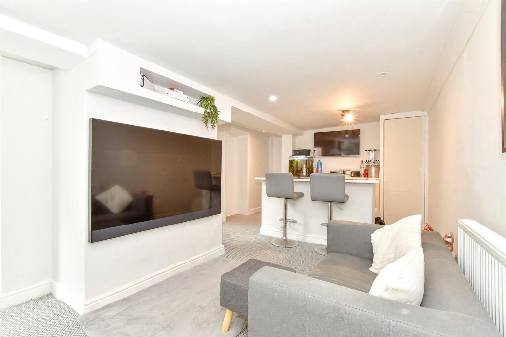 Additional image 2 of Southfields Road, Littlehampton, West Sussex