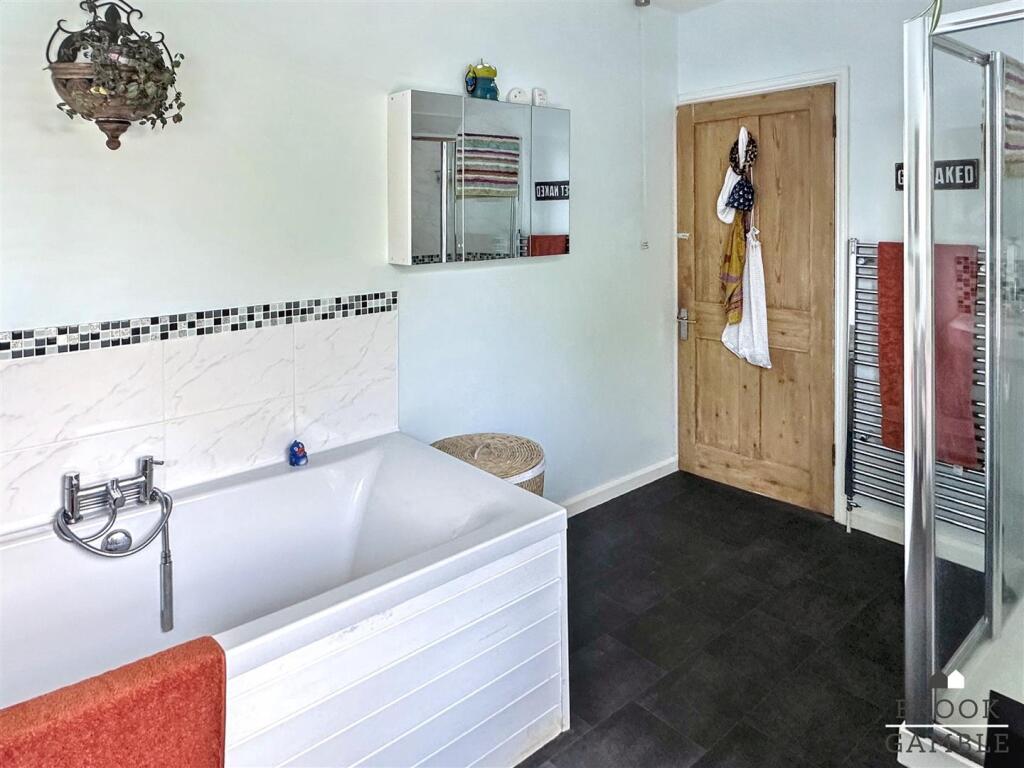 Additional image 22 of Central Avenue, Eastbourne