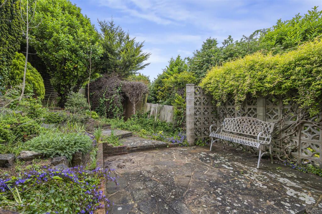 Additional image 18 of Victor Close, Seaford