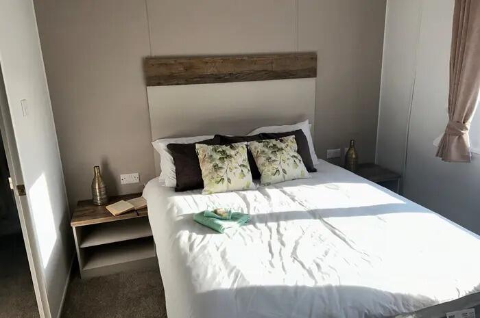 Additional image 7 of Two Bed Willerby Boston 2024, Pevensey Bay Holiday Park, Pevensey Bay, Eastbourne, East Sussex, BN24 6DH