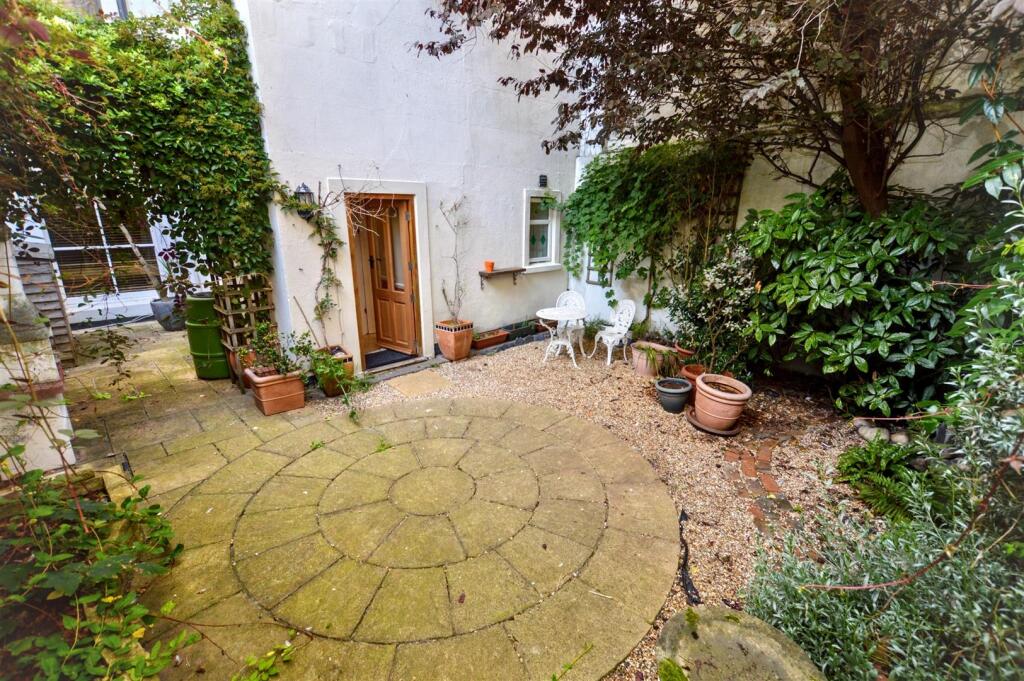 Additional image 15 of Compton Street, Eastbourne, BN21