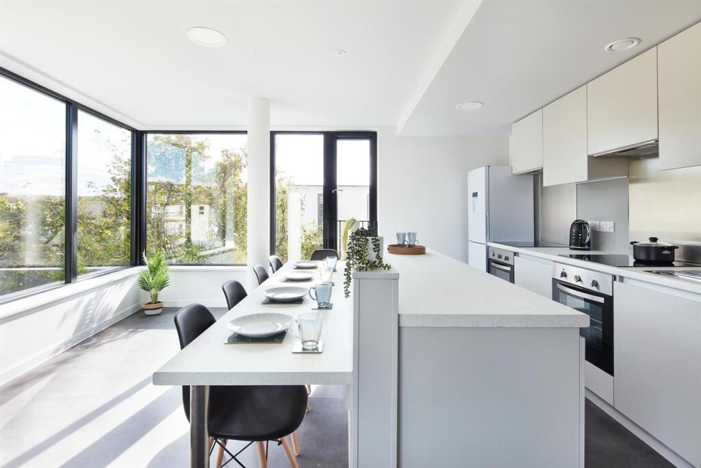 Additional image 26 of Brighton |student | September | BN2