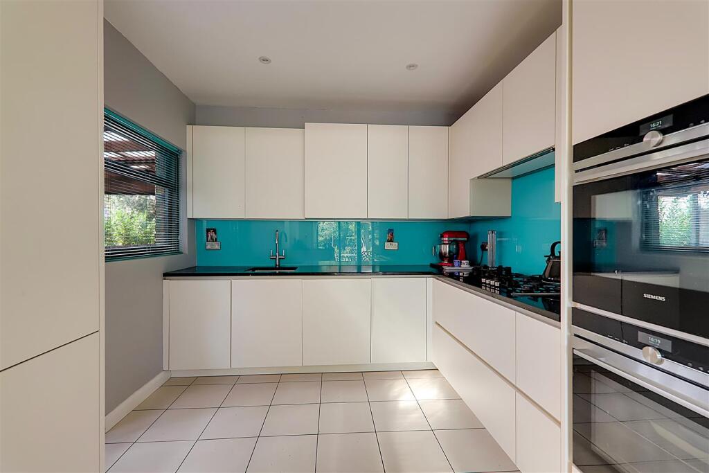 Additional image 5 of Charmandean Road, Broadwater, Worthing