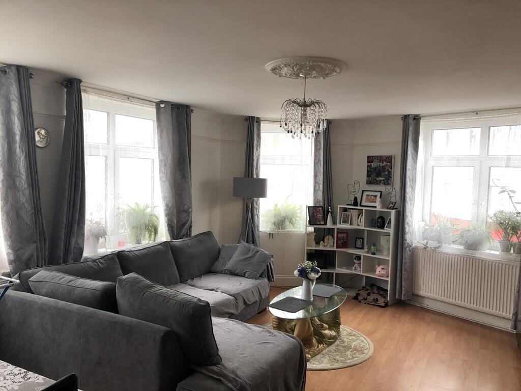 Additional image 5 of 198-200 Terminus Road