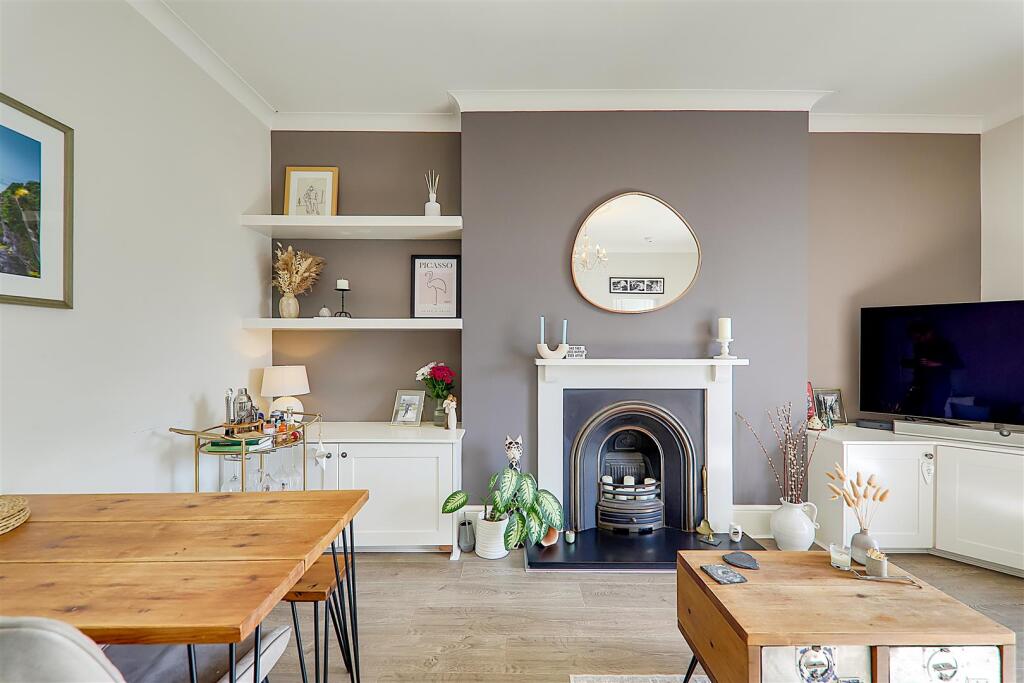 Additional image 4 of Grove Lodge, Broadwater, BN14