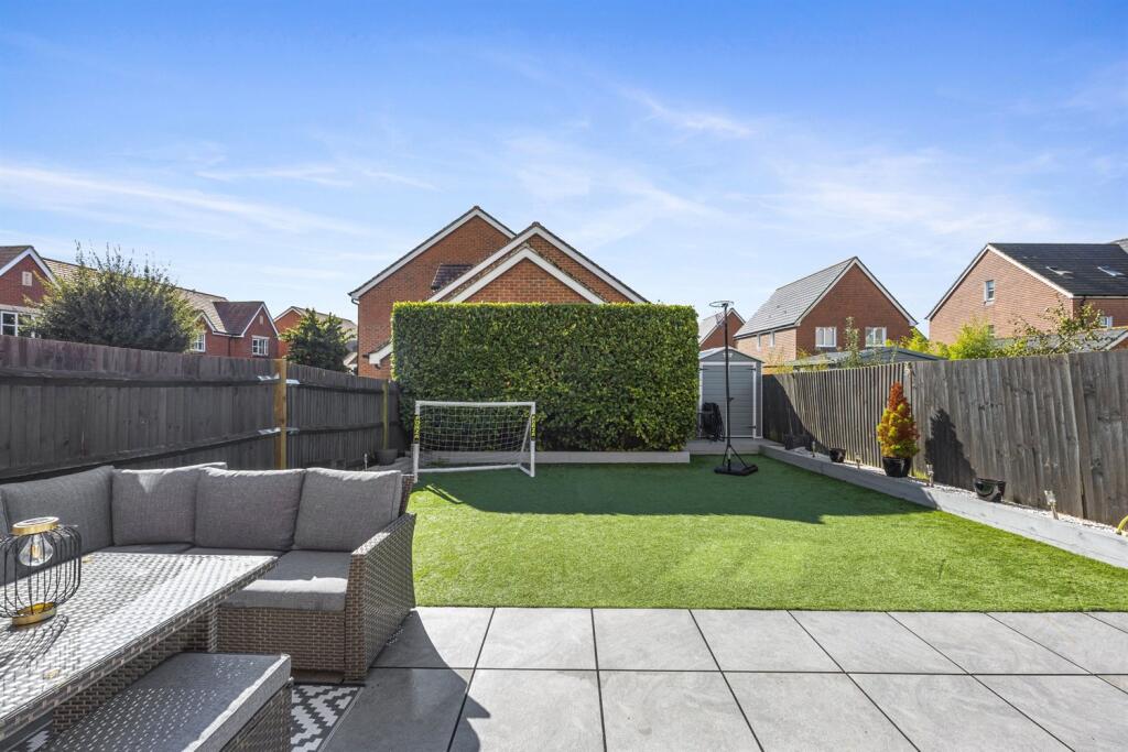 Additional image 21 of Nightingale Avenue, Worthing, BN12