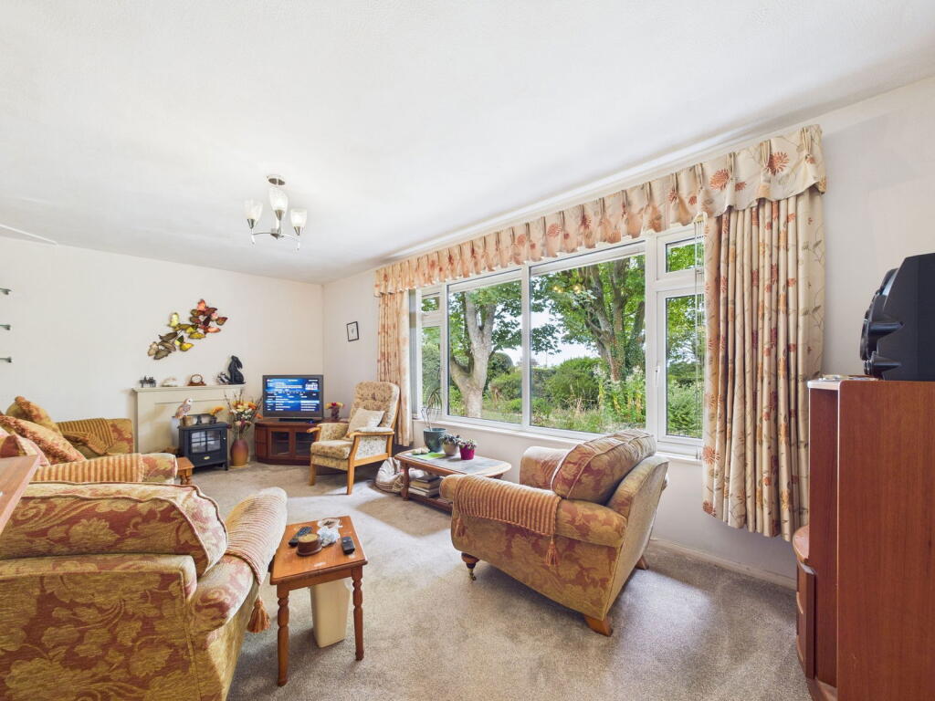 Additional image 7 of Iona, West Hill, High Salvington BN13 3BZ