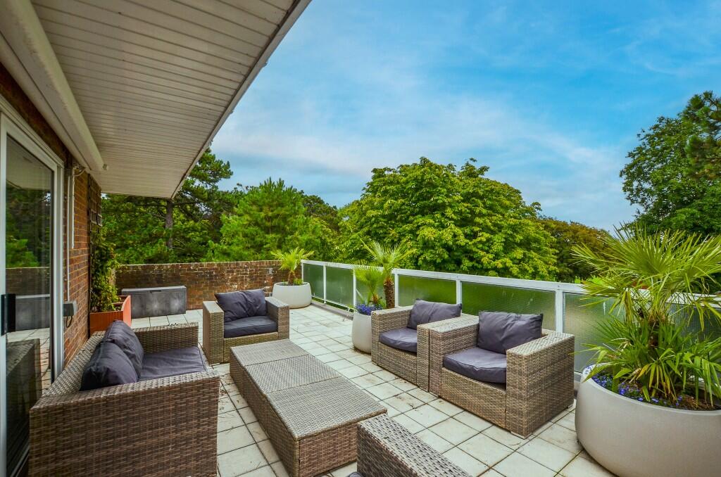 Additional image 6 of Park Avenue, Eastbourne, East Sussex, BN22