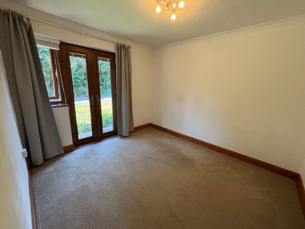 Additional image 5 of SHORT TERM LET - Glyndley Manor Cottage Estate, Stone Cross, Pevensey, BN24 5BS