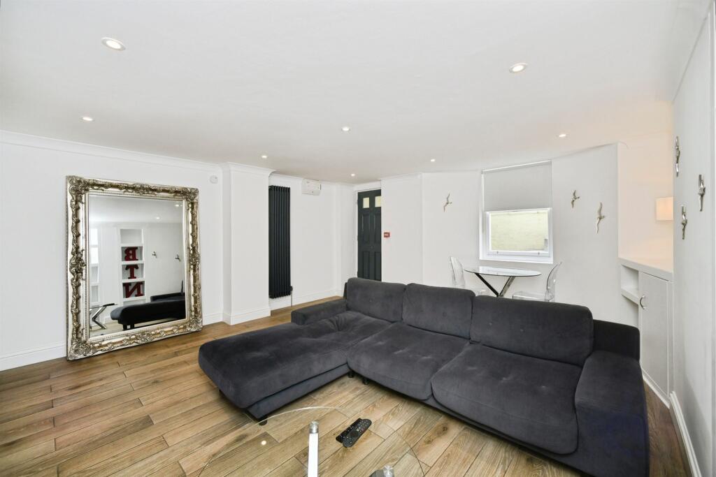 Additional image 14 of Lower Rock Gardens, Brighton