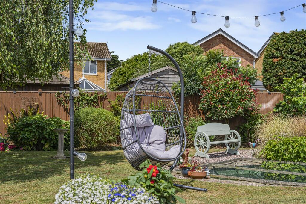Additional image 21 of Lucinda Way, Seaford