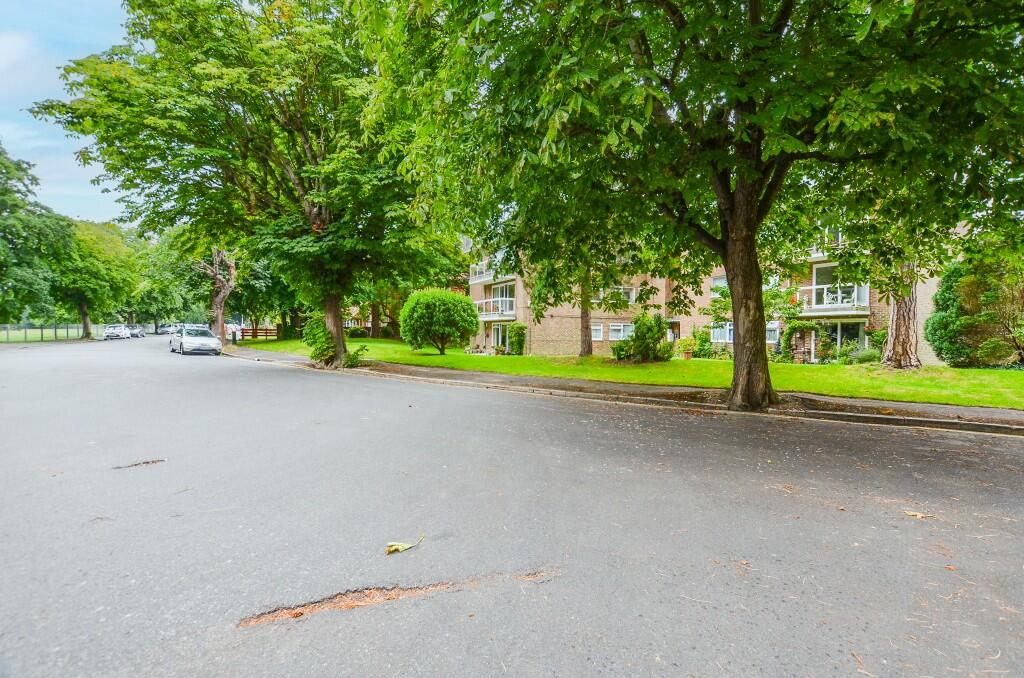 Additional image 33 of Park Avenue, Eastbourne, East Sussex, BN22