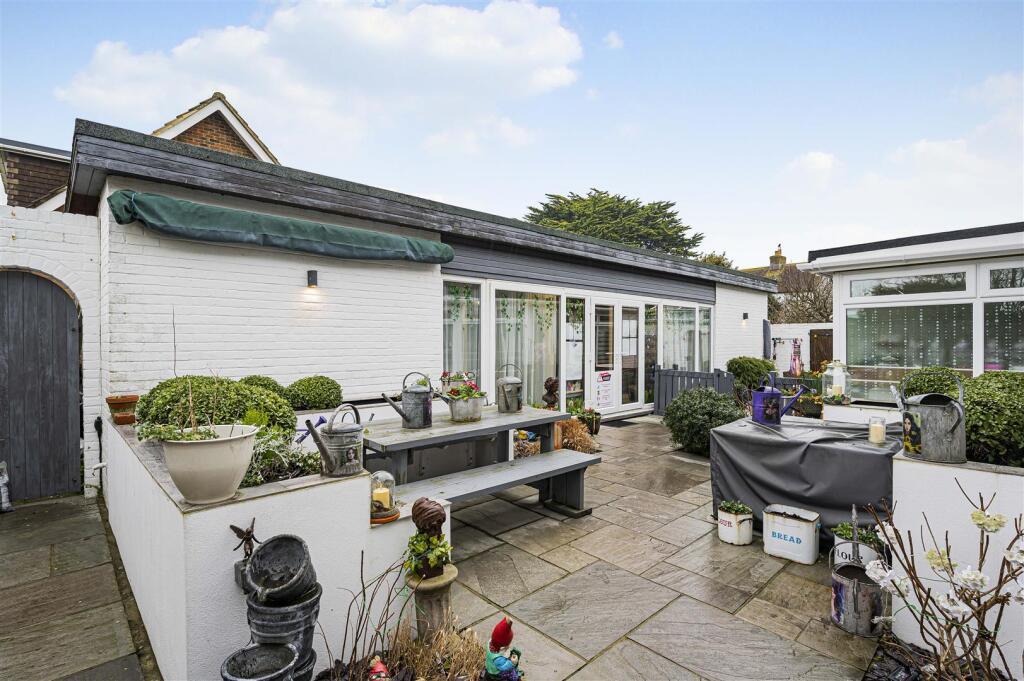 Additional image 4 of Swimming Pool, Chyngton Way, Seaford