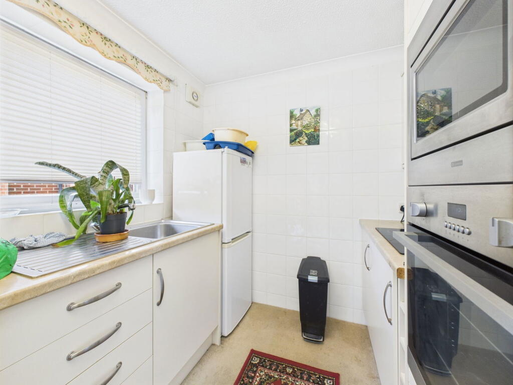 Additional image 6 of Homesearle House, Goring Road, Goring-by-Sea, Worthing, BN12