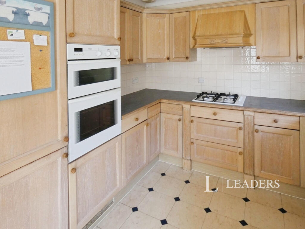 Additional image 12 of Meads Street