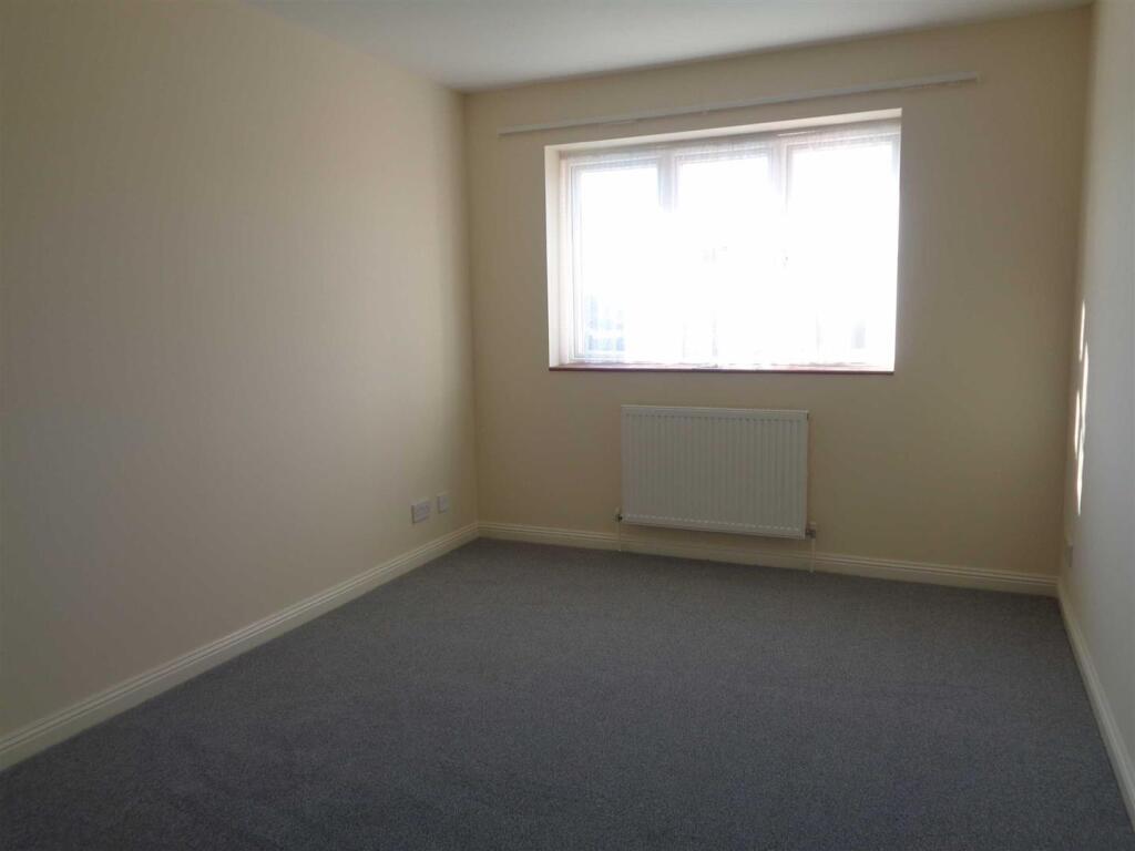 Additional image 8 of Grand Avenue, Seaford