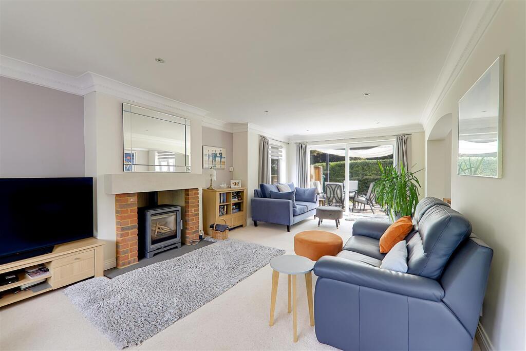 Additional image 4 of Fifth Avenue, Charmandean, Worthing