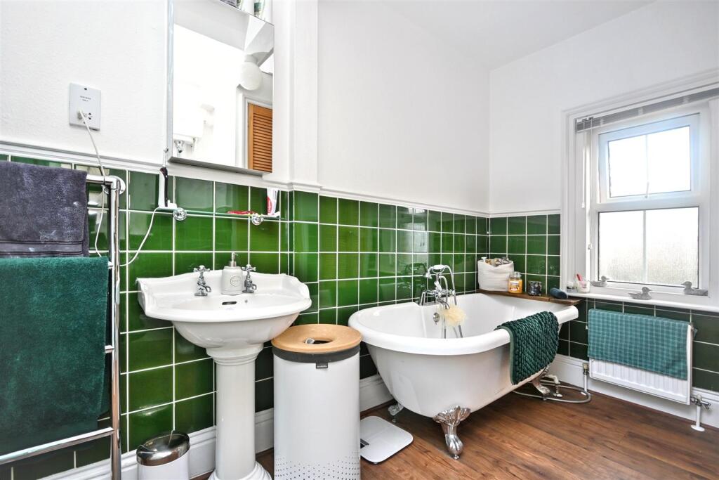 Additional image 15 of Jevington Gardens, Eastbourne