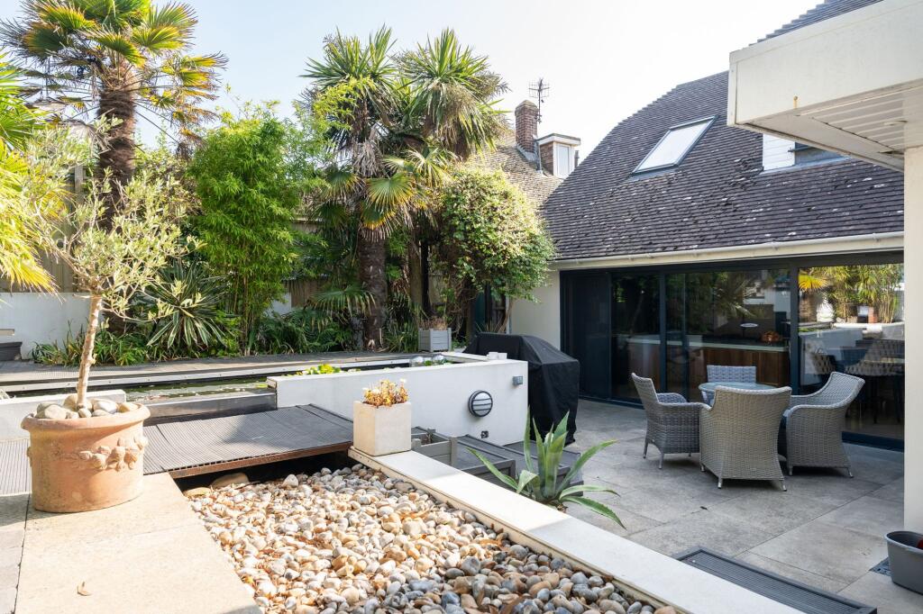 Additional image 29 of Arundel Drive East, Saltdean, BN2