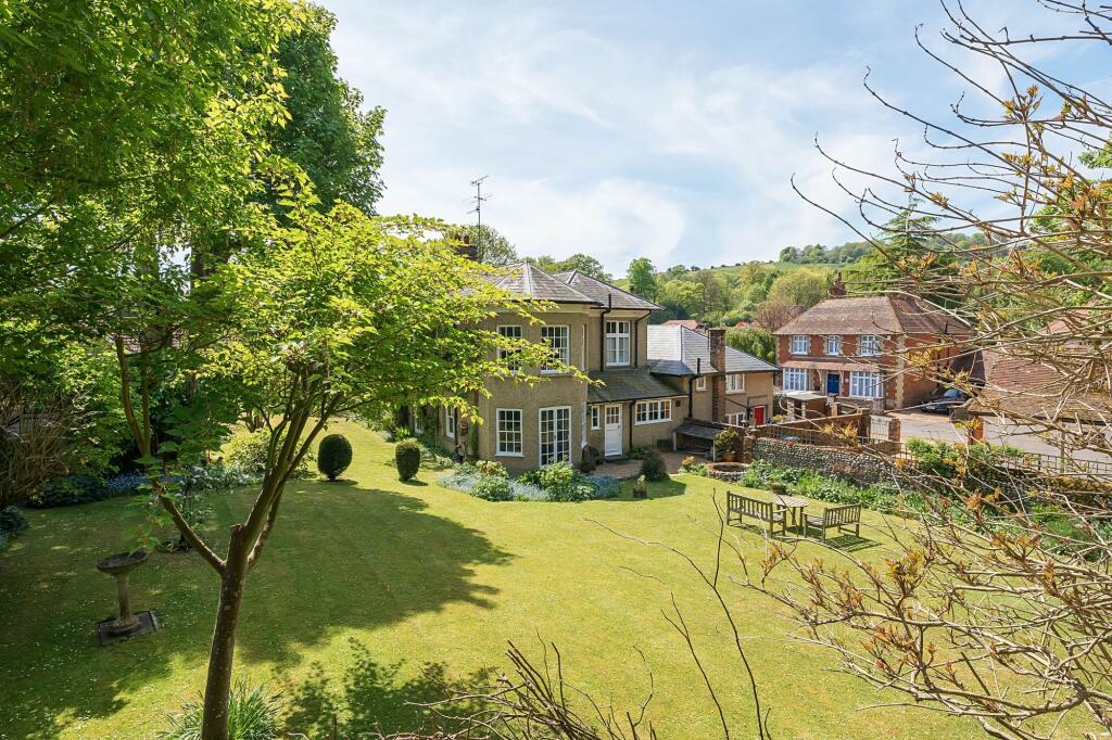 Additional image 28 of 23 High Street, Findon, BN14