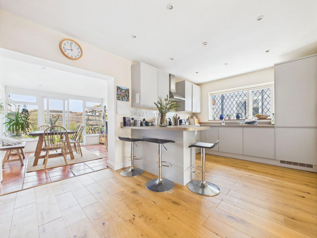 Additional image 15 of Brighton Road, Lancing, BN15 8JS