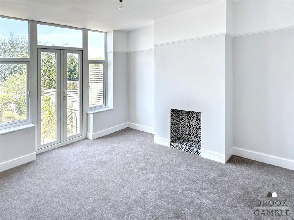 Additional image 4 of Moy Avenue, Eastbourne