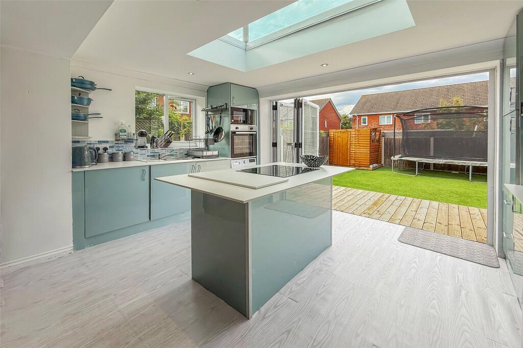 Additional image 5 of Larkspur Close, Littlehampton, West Sussex